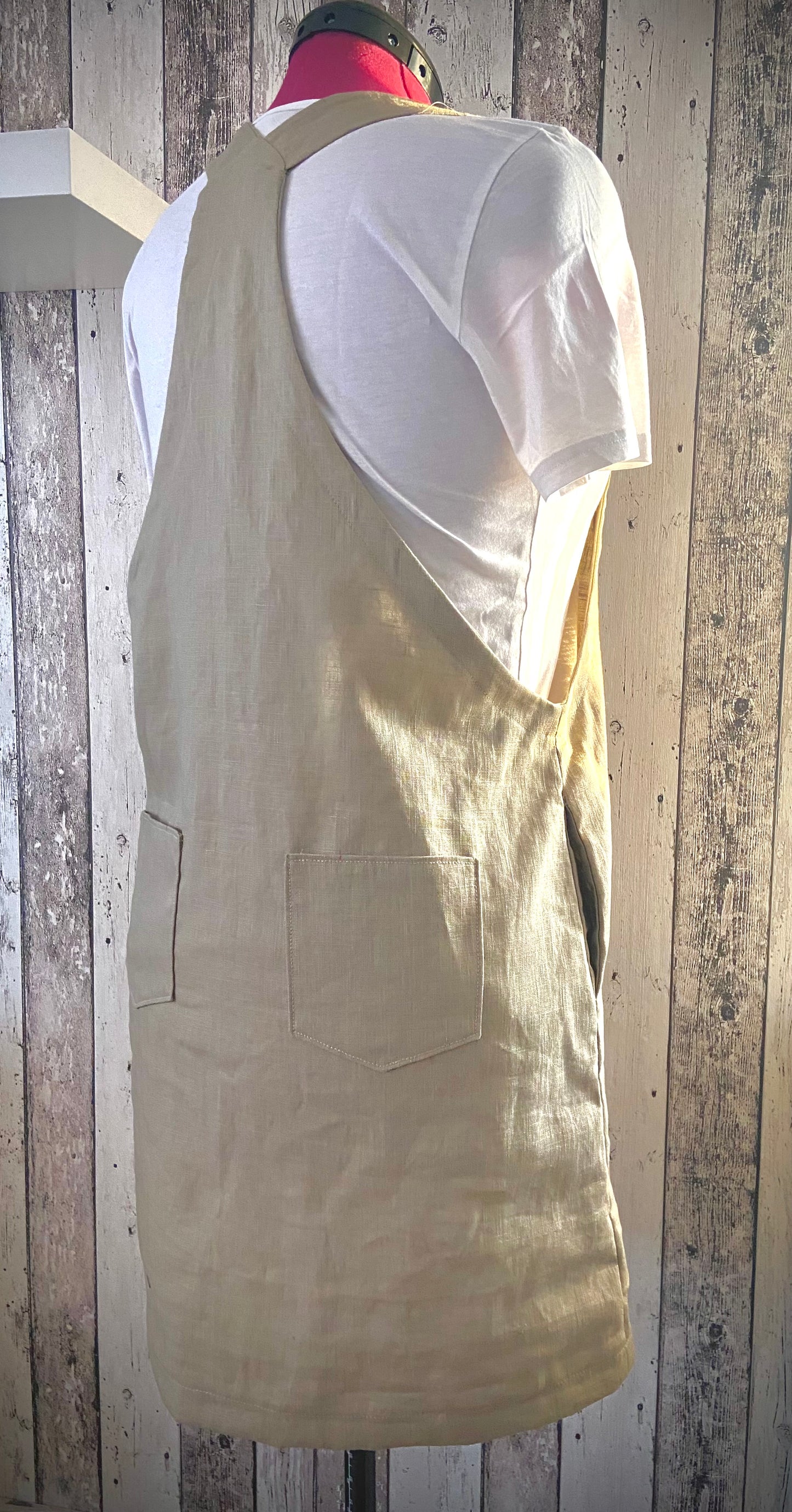 Damen-Latzkleid